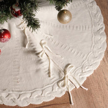 Load image into Gallery viewer, Movsou White Knitted Christmas Tree Skirt, 36 In White Cable Knit Christmas Tree Mat Rustic Farmhouse Home Decorations Xmas Holiday Party Decor
